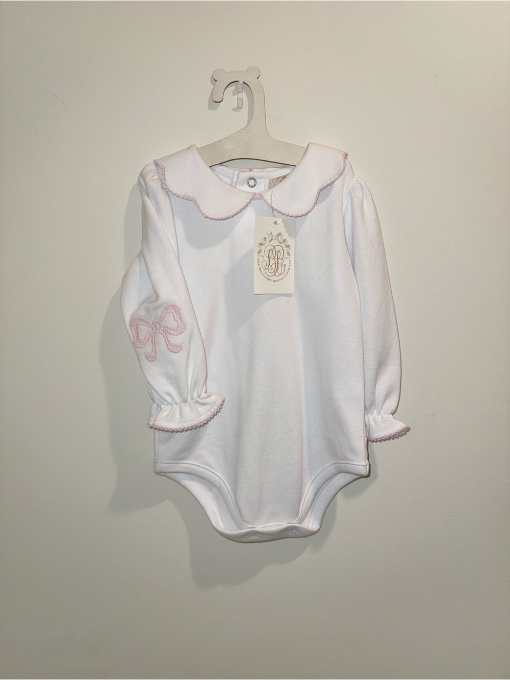Beaufort Bonnet Company Pima cotton scallop peter pan collar pink trim 6-12 NWt